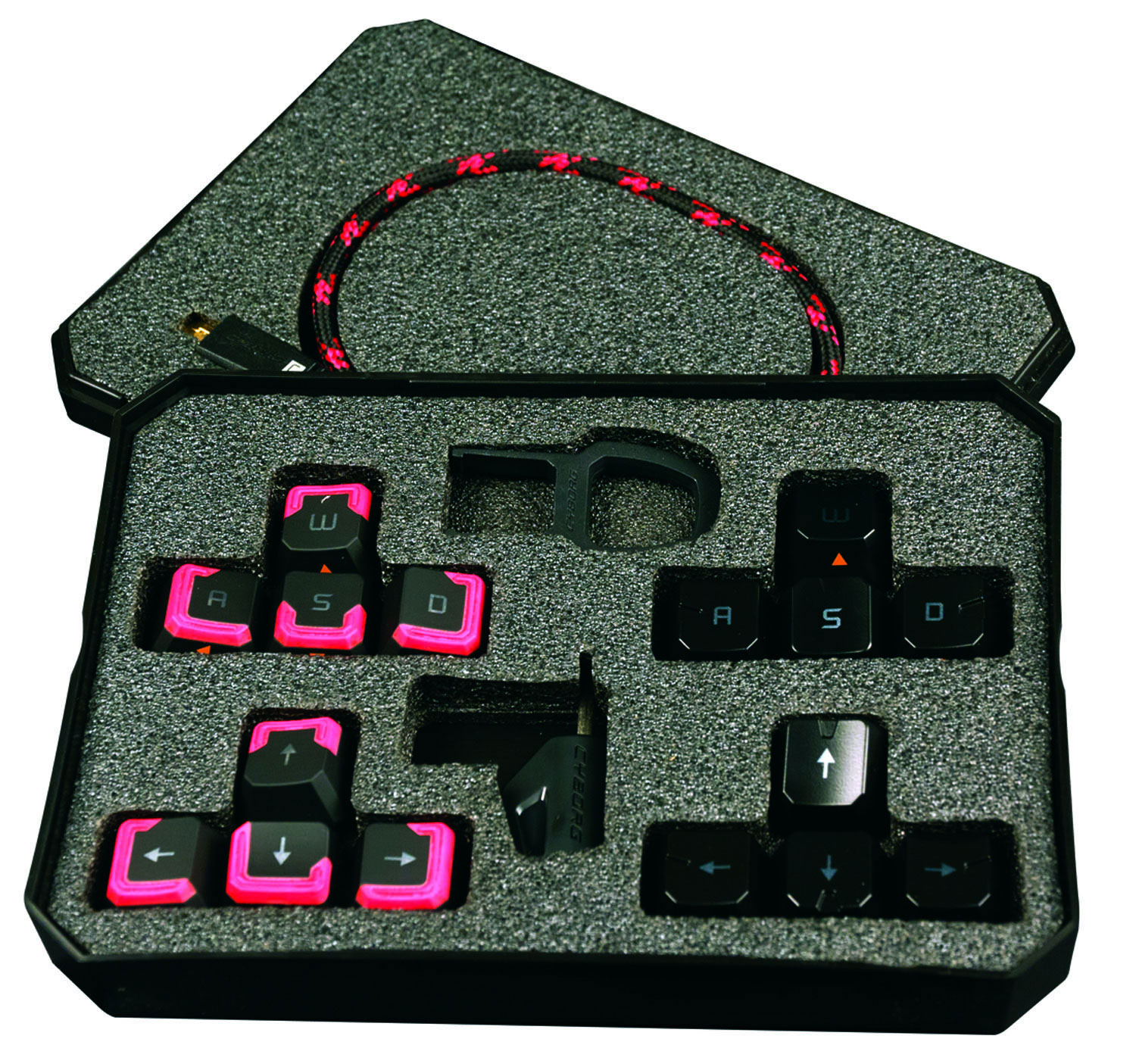 madcatz-strike7-modular-gaming-keyboard-3